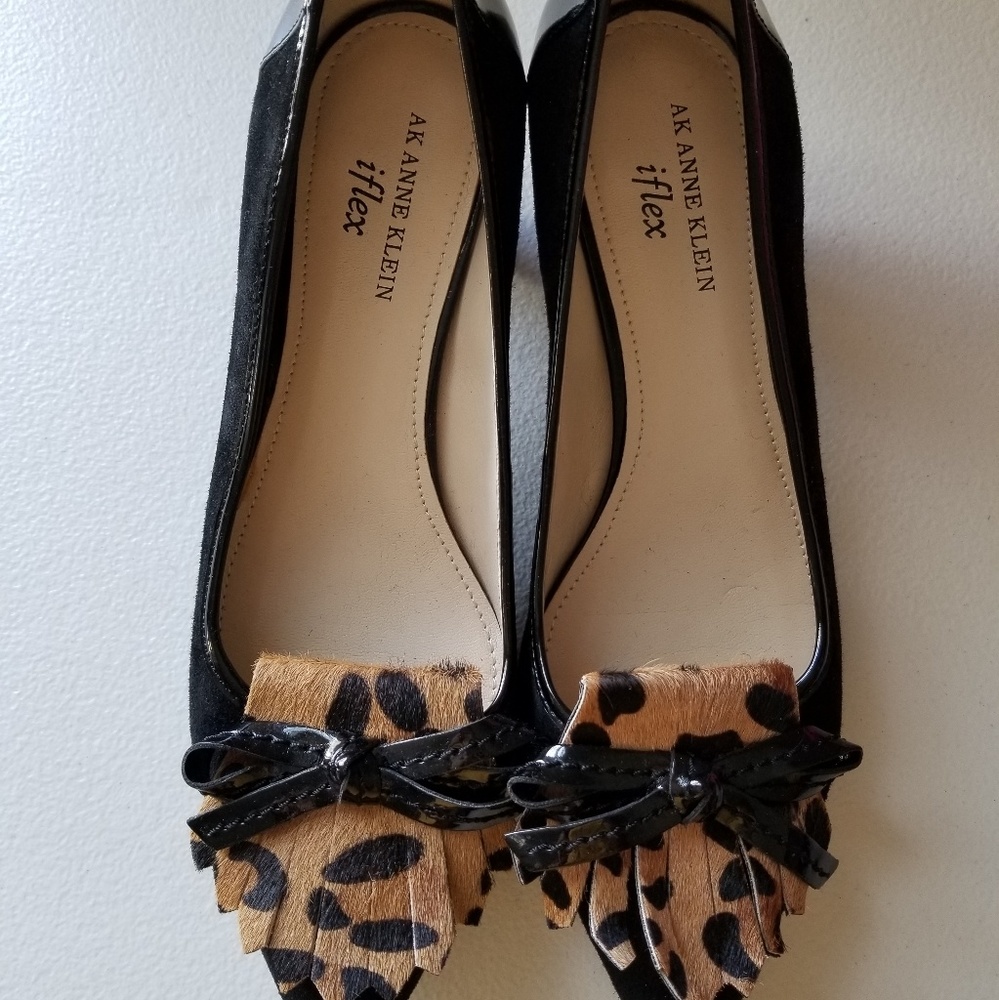 AK Anne Klein Bow Black Cheetah Print Kitt…